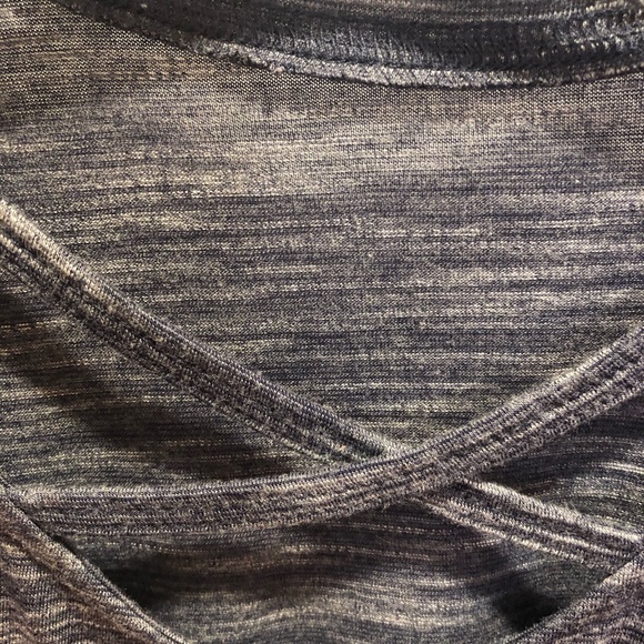 NWOT Tek Gear Women’s top - Picture 4 of 6